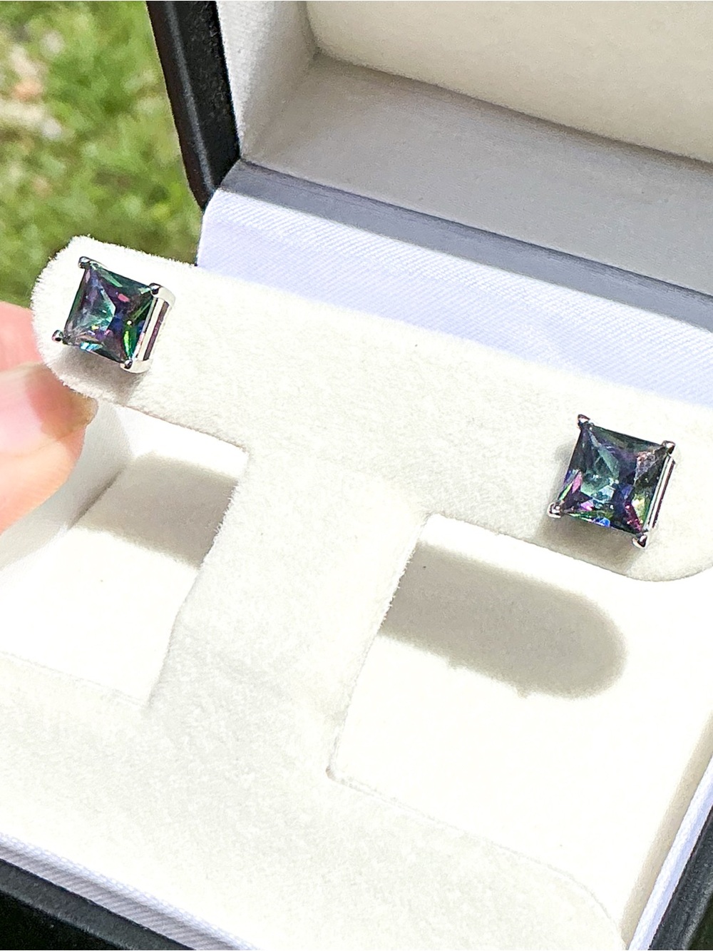 🌈-Princess Cut 3C 8mm Mystic Rainbow Topaz Stud Earring